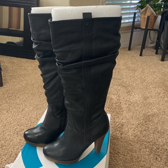 Boots | NWT Round Toe Tall Boots - Picture 2 of 7